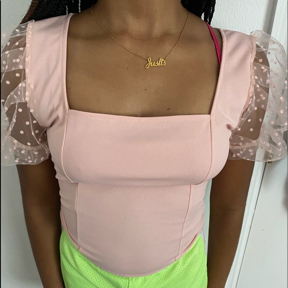 Puffed sleeve pink top